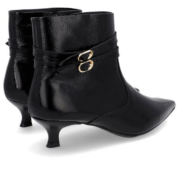 Bota Bico Fino Salto Kitten Preta Verniz Tiras - Imagem 8