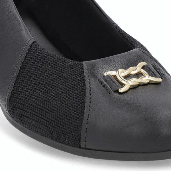 Scarpin Preto Couro Bico Redondo Tecido Lateral - Imagem 10