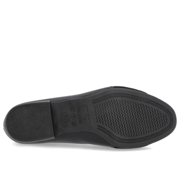 Scarpin Preto Couro Bico Redondo Tecido Lateral - Imagem 7