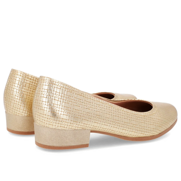 Scarpin Dourado Couro Bico Redondo - Imagem 6