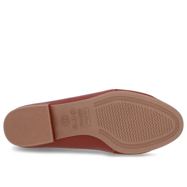 Scarpin Marrom Couro Bico Redondo Tecido Lateral - Imagem 9