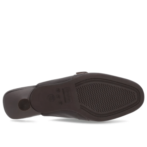 Mule Marrom Couro Salto Kitten Fivela - Imagem 9
