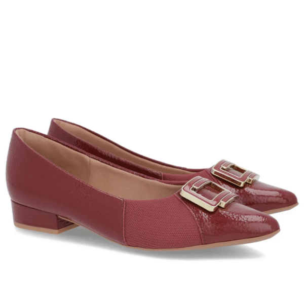 Scarpin Vermelho Verniz Bico Fino Enfeite - Imagem 3