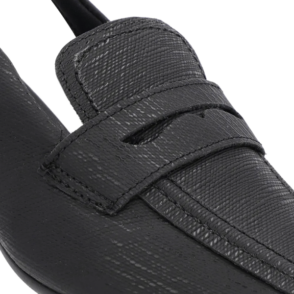 Slingback Preto Tira Calcanhar Couro Textura - Imagem 10