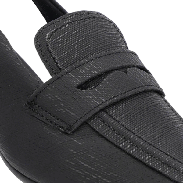 Slingback Preto Tira Calcanhar Couro Textura - Imagem 9
